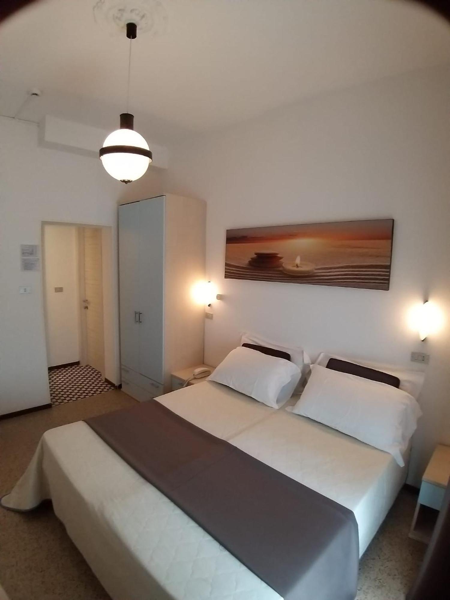 Hotel Ideal Rimini Exterior foto