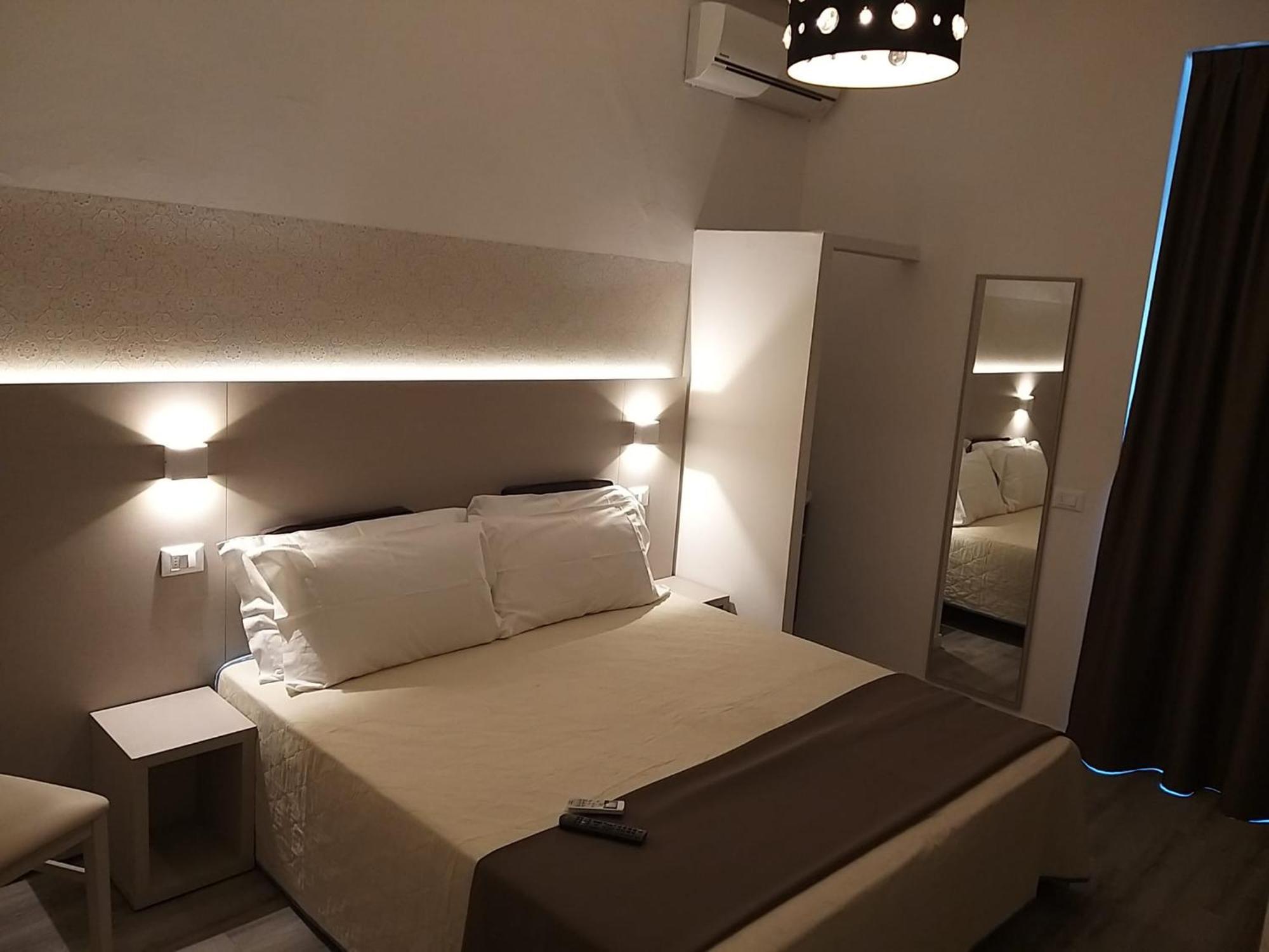Hotel Ideal Rimini Exterior foto